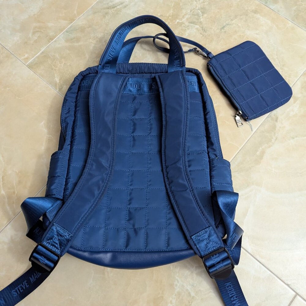 Steve Madden Quilted Backpack With Zipper Wristlet Pouch Blue-Like New - Picture 2 of 14